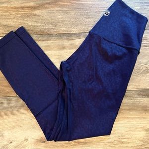 Navy blue leopard pattern Born Primitive leggings (7/8 length)